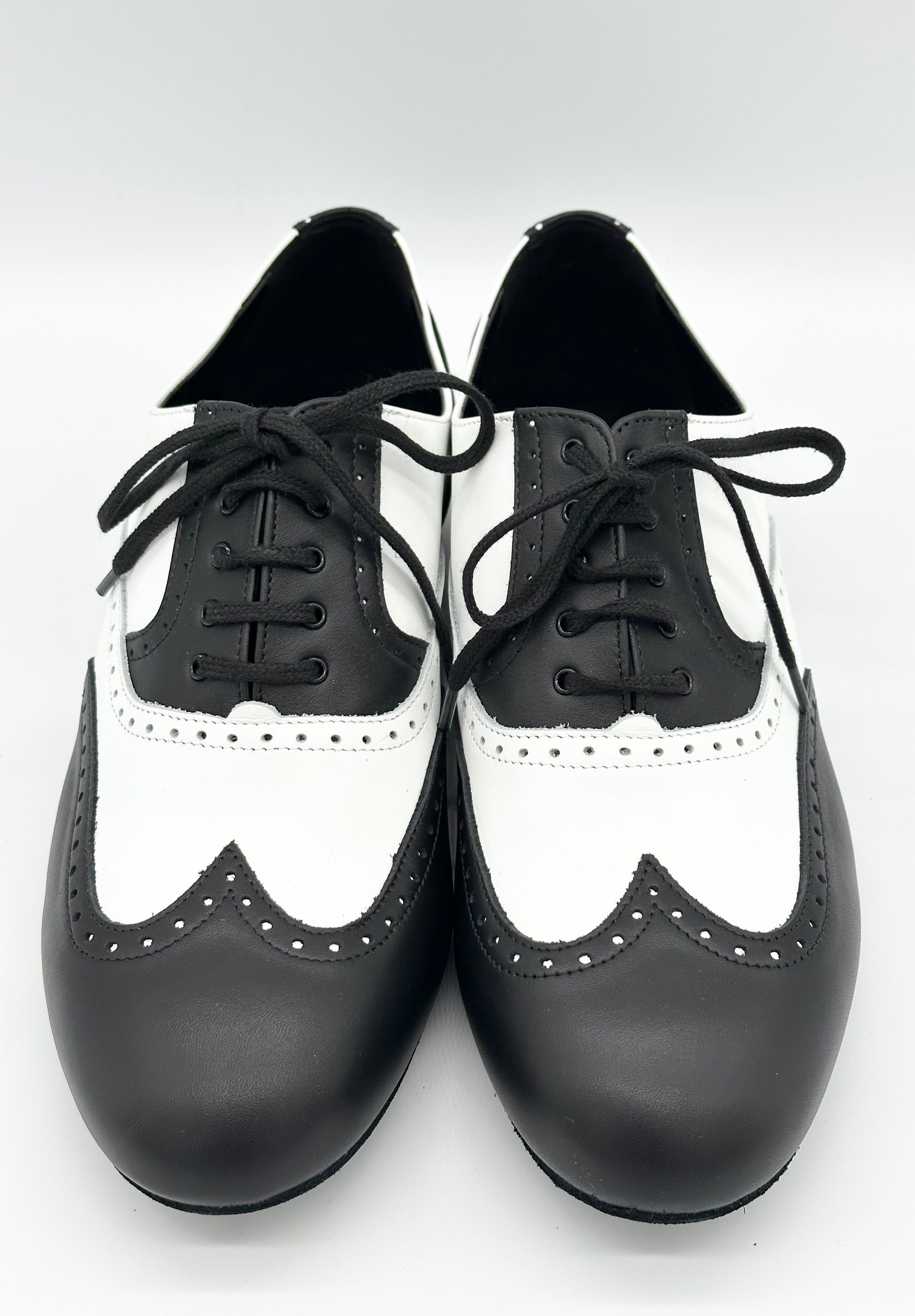 Franklin Black White Leather 811