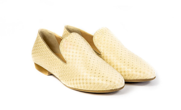 Robert Celebrity Beige (800X) - Larisa London