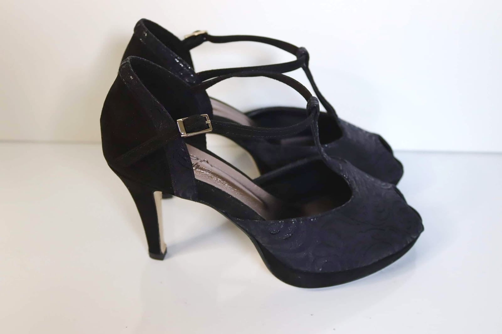Lisa Black Platform (490) Limited edition
